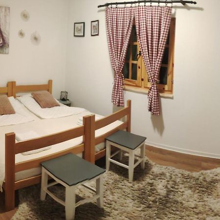 Fruska House Βίλα Besenovacki Prnjavor Εξωτερικό φωτογραφία
